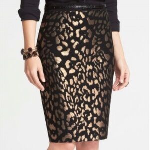 Ann Taylor black Pencil cut Skirt with Rosish Gold Lame Leopard Print  4P